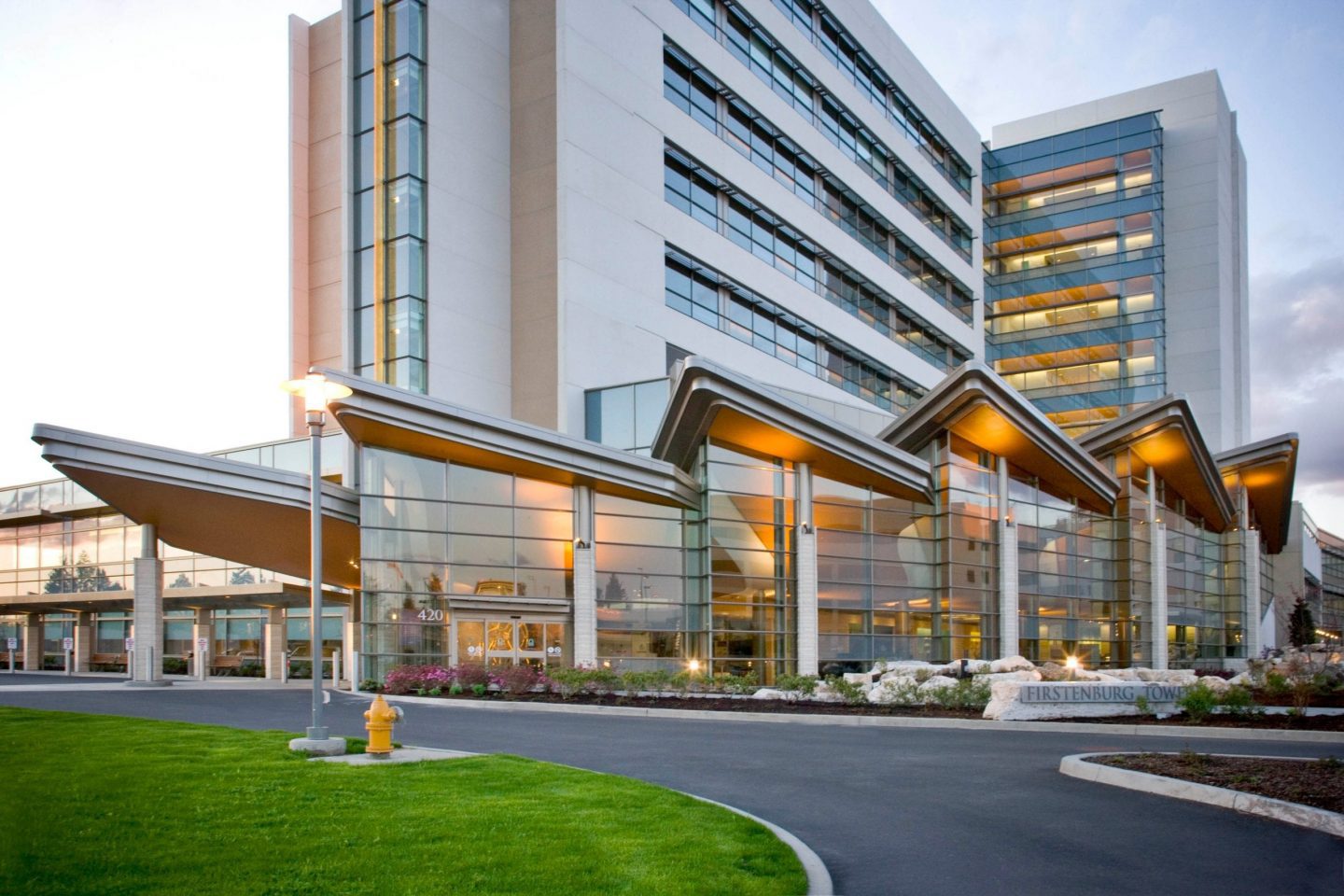 Hoffman Construction — PeaceHealth Southwest Medical Center Expansion