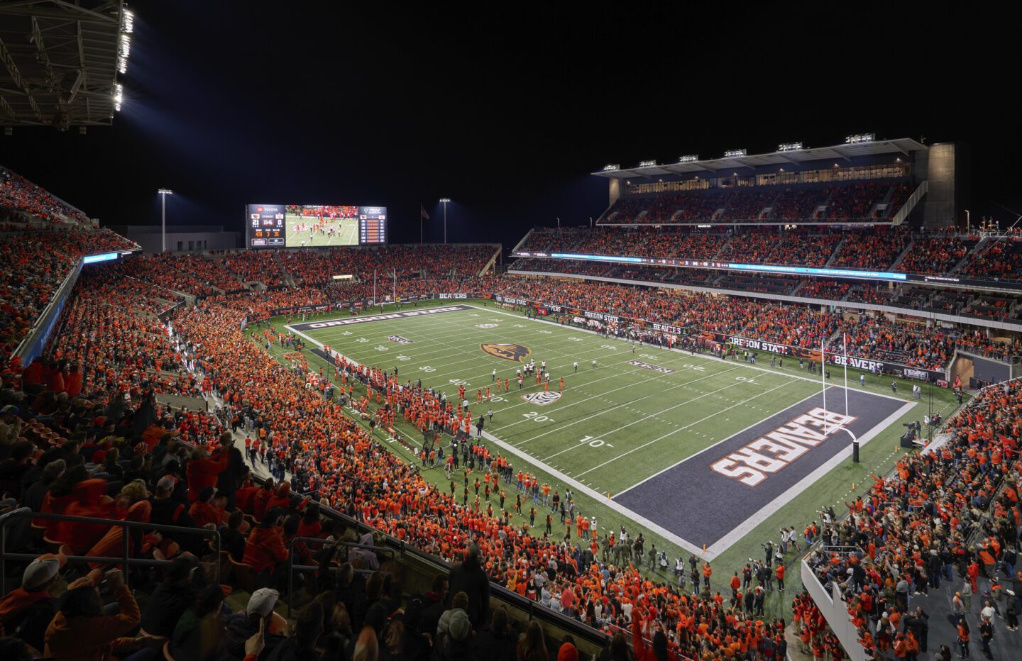 Hoffman Construction — Completing Reser Stadium